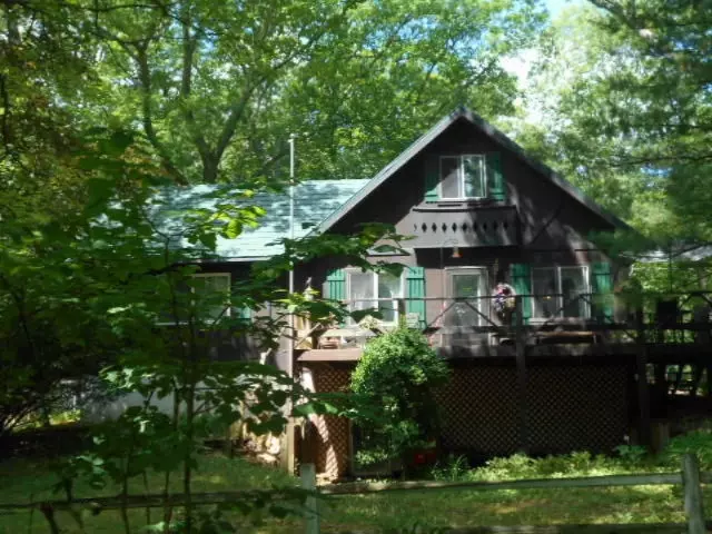 9945 N Tuttle Road, Free Soil, MI 49411