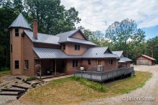 3490 130th Avenue, Hopkins, MI 49328