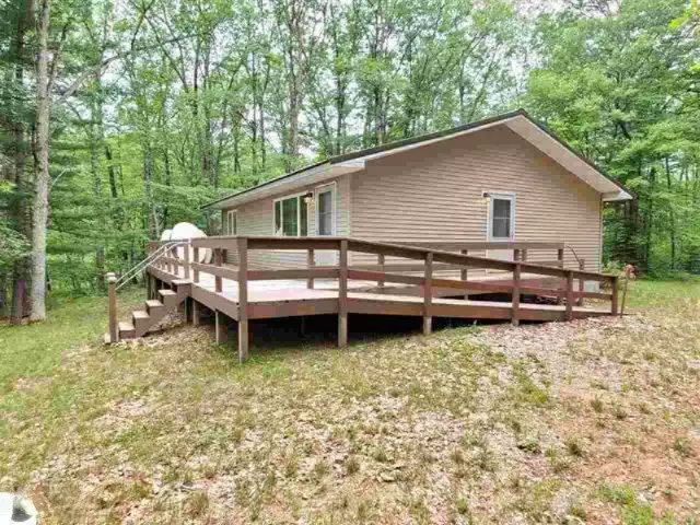 17764 Round Lake Road, Wellston, MI 49689