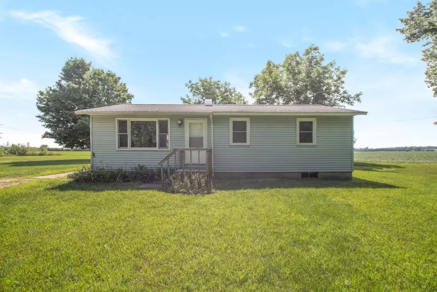 17581 Centreville/Constantine Road, Constantine, MI 49042