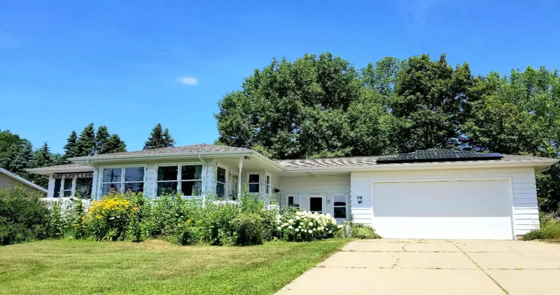 111 W Ann Street, Spring Lake, MI 49456