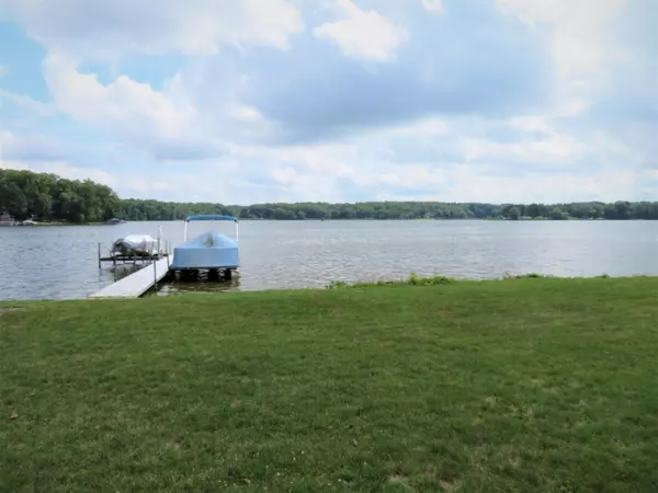 Sturgis, MI 49091,62012 Bayshore Drive