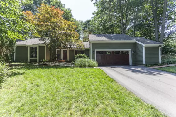 229 Timbercrest Court, Holland, MI 49424