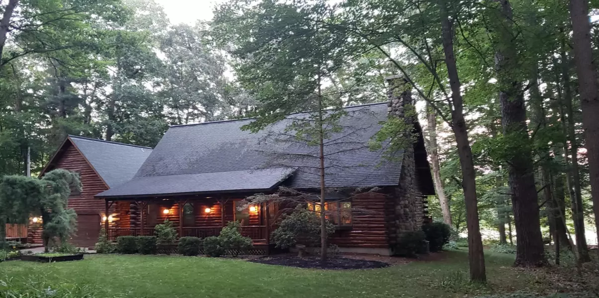 327 E Beech Street, Fruitport, MI 49415