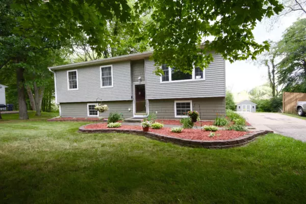 25581 Pleasant Drive, Mattawan, MI 49071