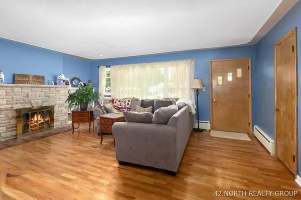 Grandville, MI 49418,3782 shoshone SW Drive