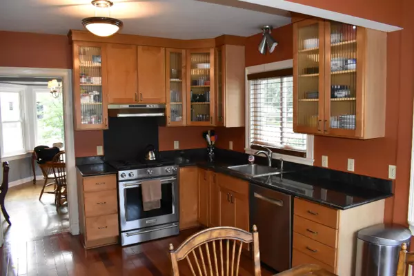 Grand Haven, MI 49417,509 S Ferry Street