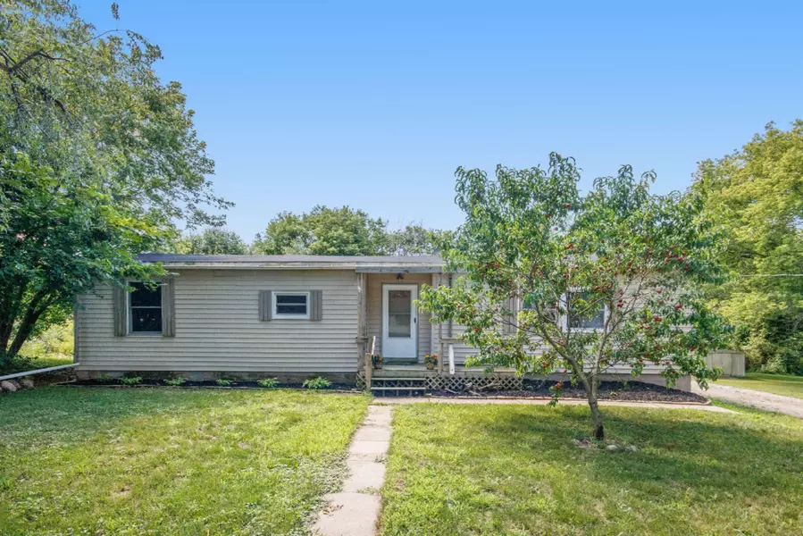 36 S Second NW Street, Kent City, MI 49330