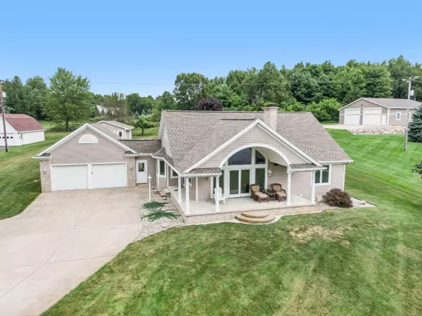 5364 Waldorf Road, Delton, MI 49046