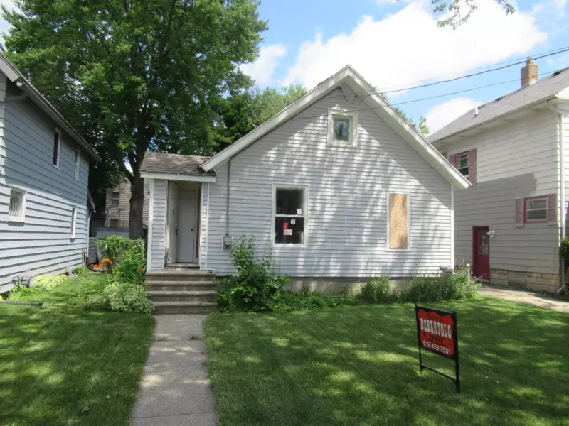 1316 W Lenawee Street, Lansing, MI 48915