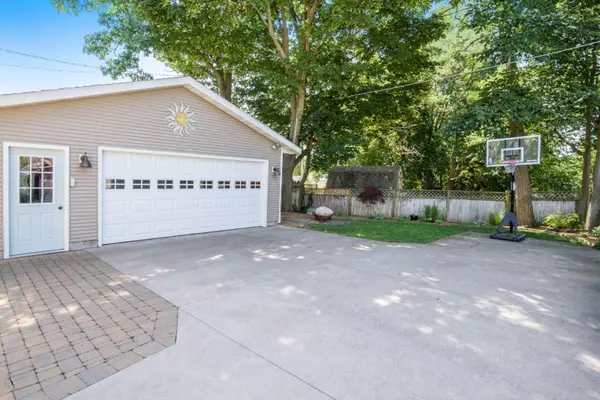 Grand Haven, MI 49417,116 Howard Street