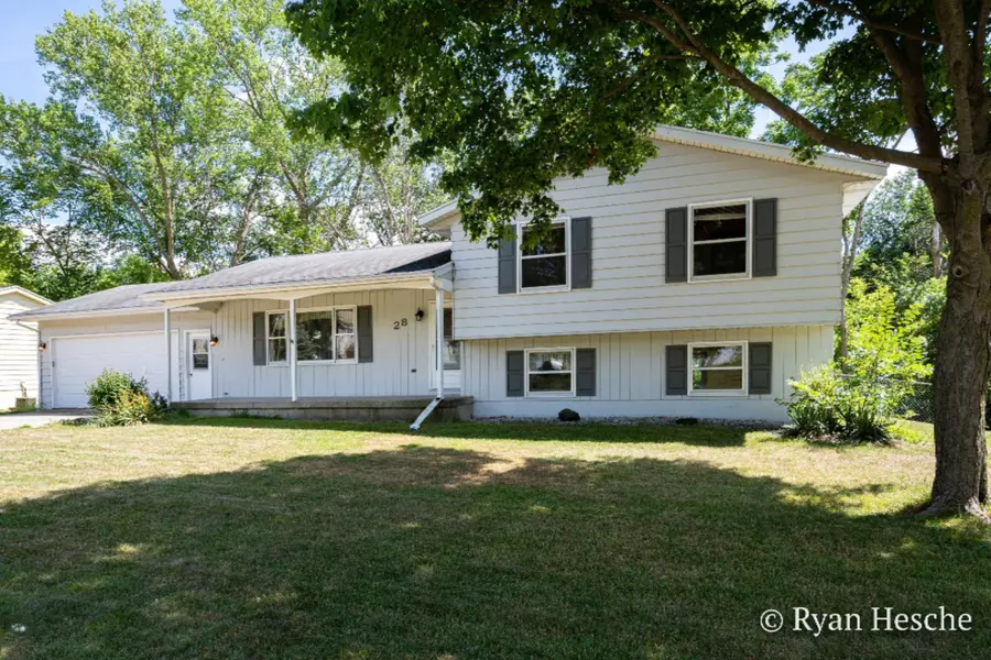 28 Homer Lane, Coopersville, MI 49404