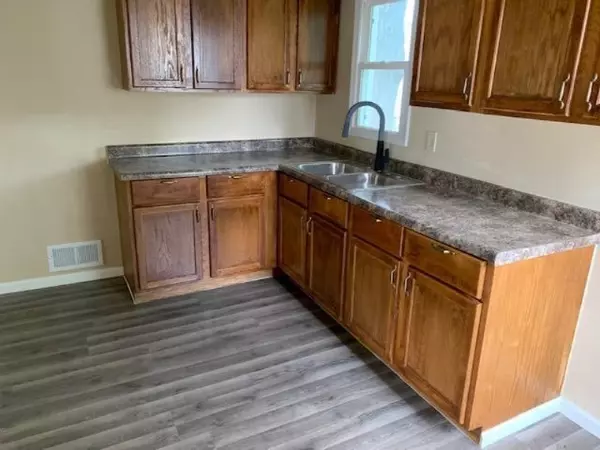 Sturgis, MI 49091,924 Griffith Street