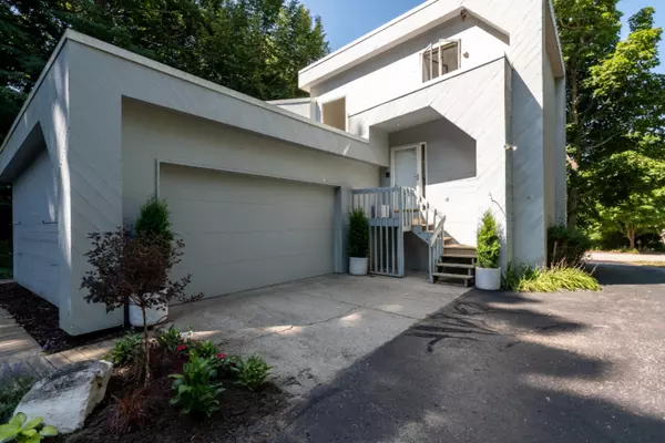 West Olive, MI 49460,9522 Whispering Sands Drive