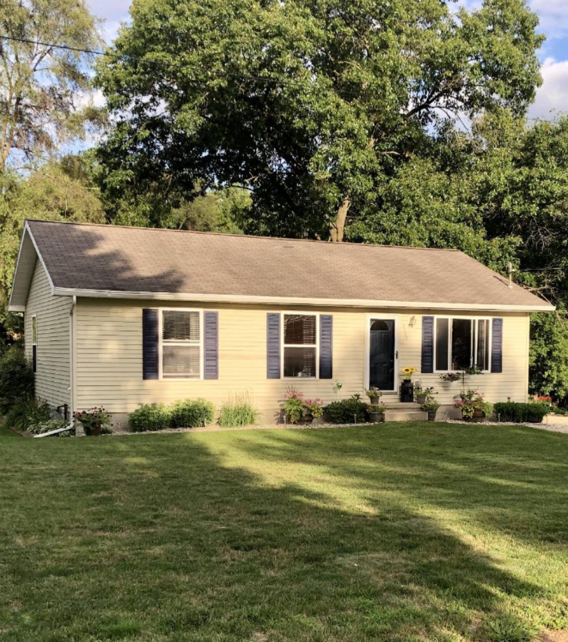1100 N Edgewood Street, Greenville, MI 48838