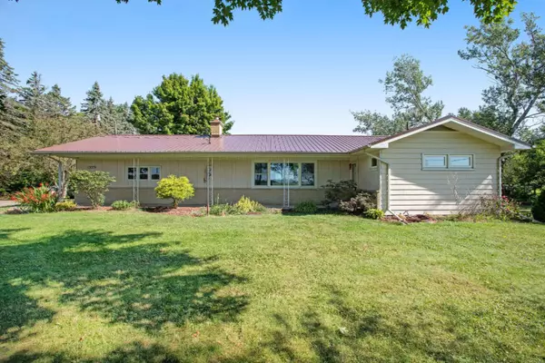 12751 E Baseline Road, Hickory Corners, MI 49060