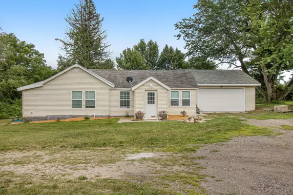 24100 Wise Road, Gobles, MI 49055