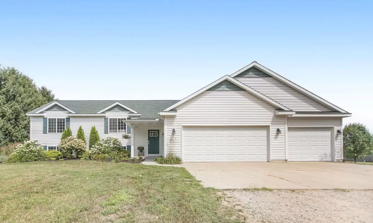 West Olive, MI 49460,8926 142nd Avenue