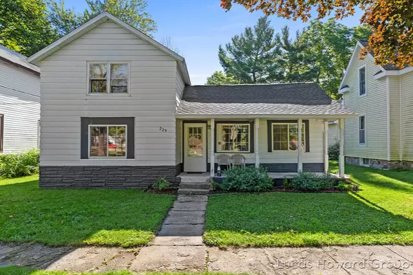 229 Orton Street, Howard City, MI 49329