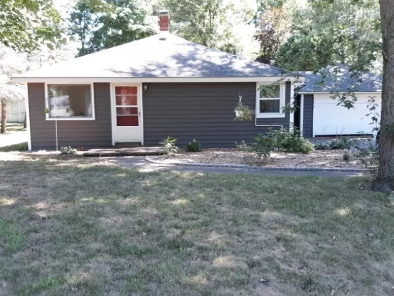 770 Center Street, Coopersville, MI 49404