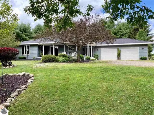 6375 S Saddler Road Road, Chase, MI 49623