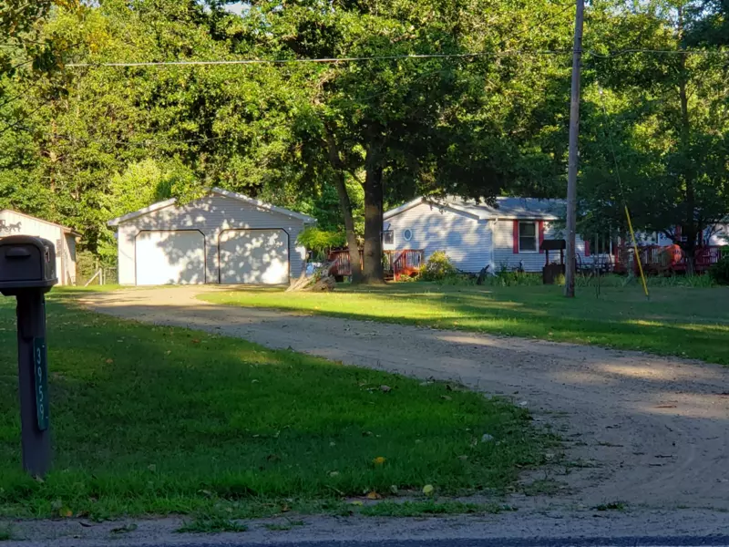 3959 Johnson Road, Gowen, MI 49326