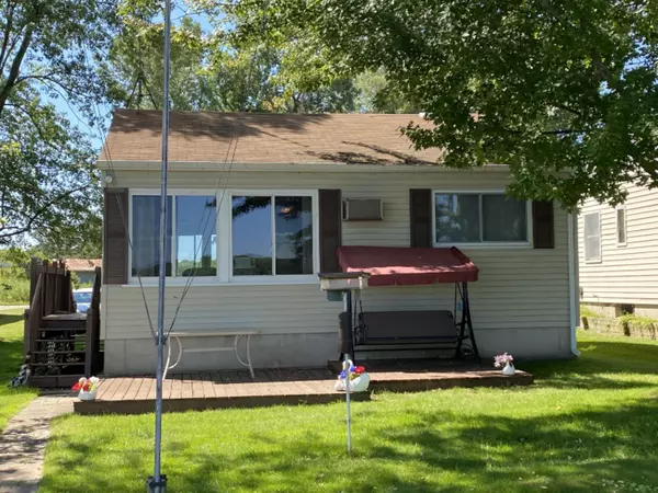 837 Hess Lake Dr Drive, Grant, MI 49327