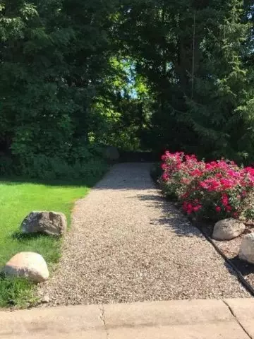 Kalamazoo, MI 49009,2557 Piers End Lane