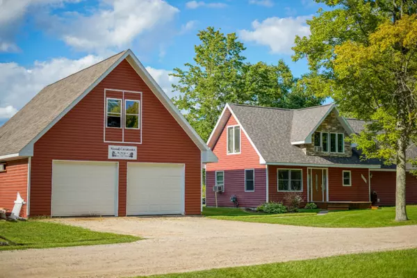 Evart, MI 49631,10638 Lake Drive