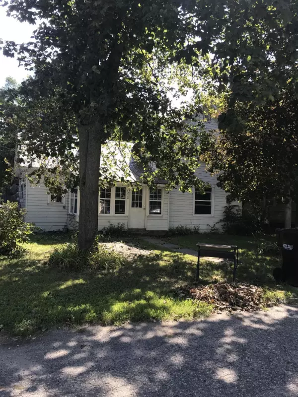 220 N Lincoln Street, Howard City, MI 49329