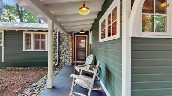 Saugatuck, MI 49453,295,336-40 Park Street