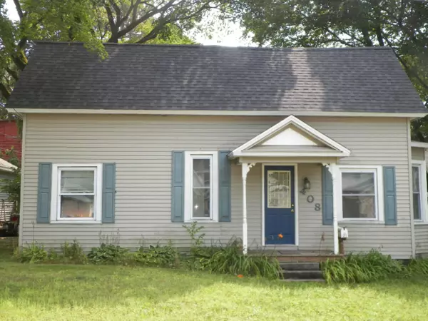 408 W Garfield Street, Cadillac, MI 49601