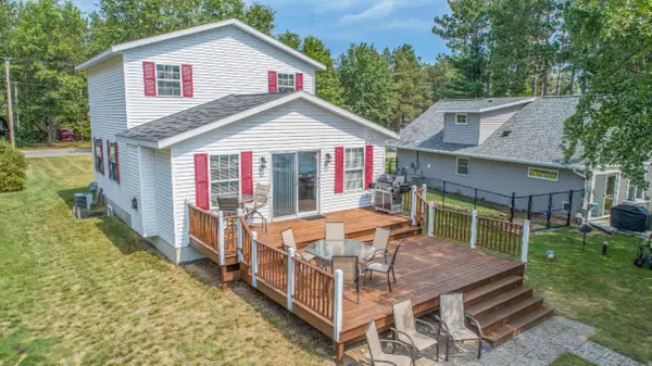 8808 Navaho Trail, Howard City, MI 49329