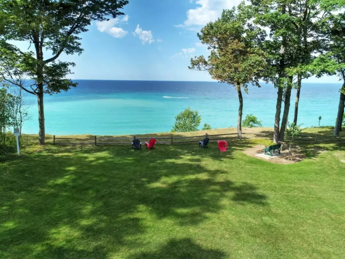 Frankfort, MI 49635,641 Michigan Avenue #301-J