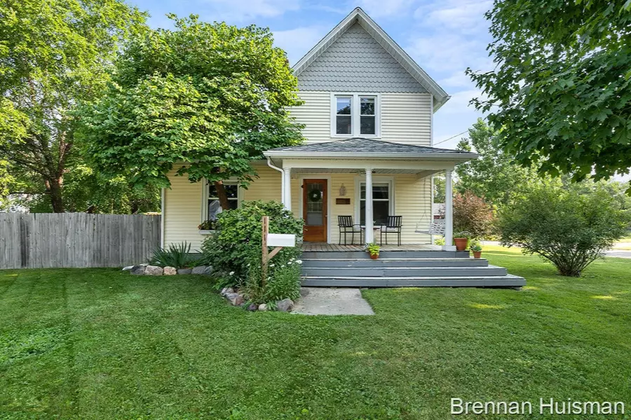 111 E Mark Street, Sparta, MI 49345