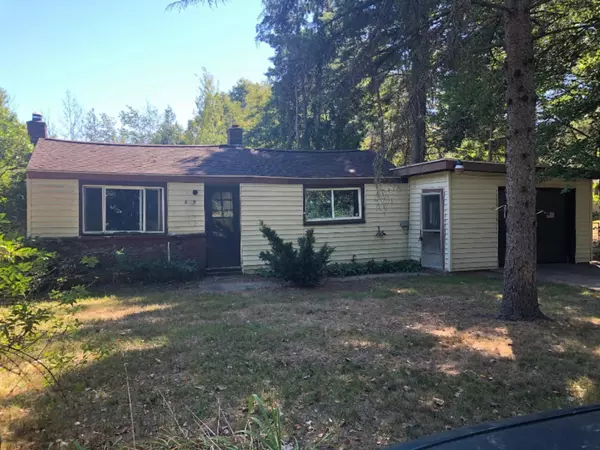 5995 E Pontaluna Road, Fruitport, MI 49415