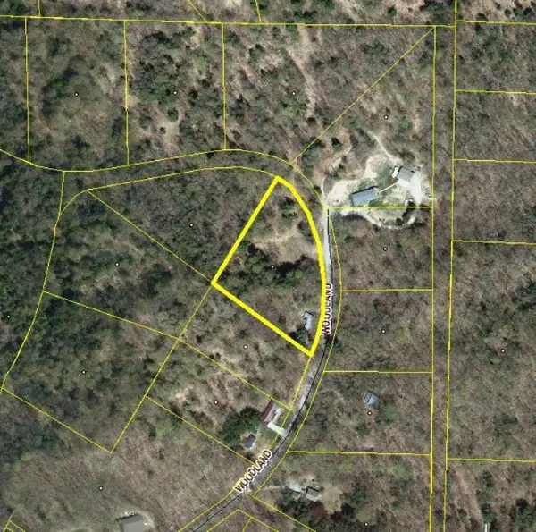 Onekama, MI 49675,9380 Woodland Drive