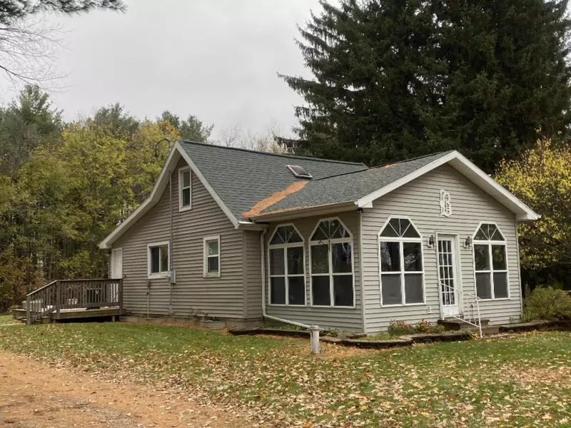 8225 S M-66 Highway, Nashville, MI 49073