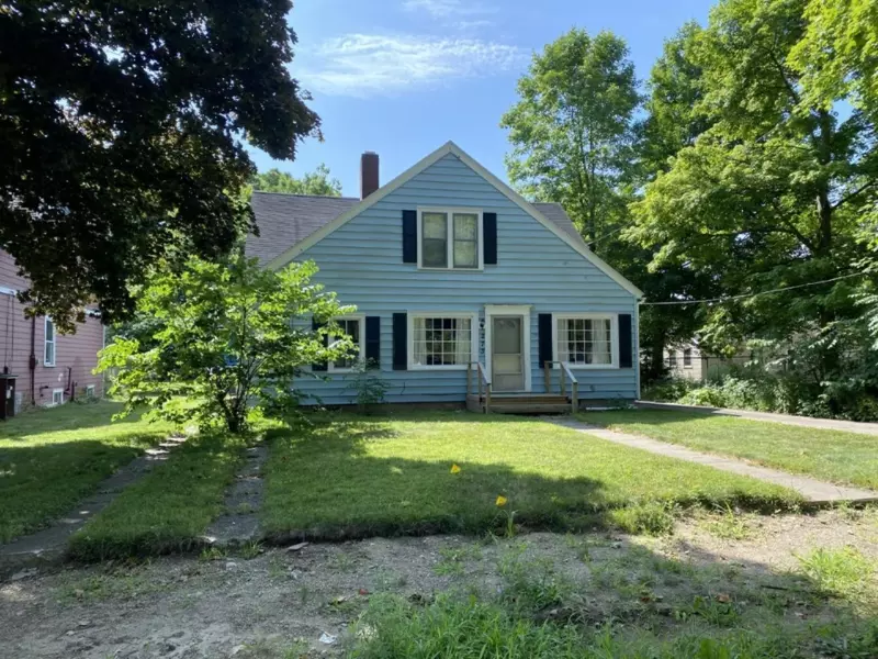 273 W Battle Creek Street, Galesburg, MI 49053