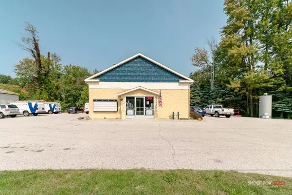 Spring Lake, MI 49456,14721 Cleveland Street