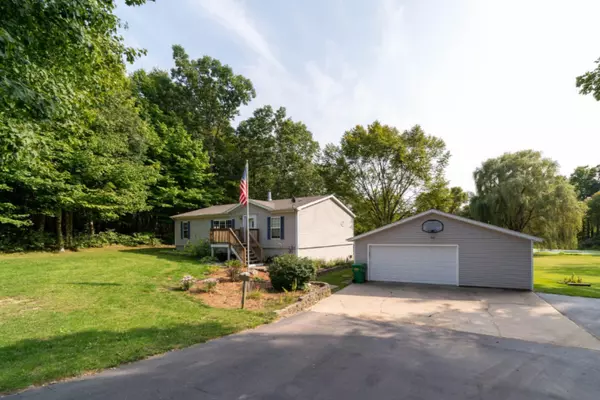 23895 Monette Street, Cassopolis, MI 49031