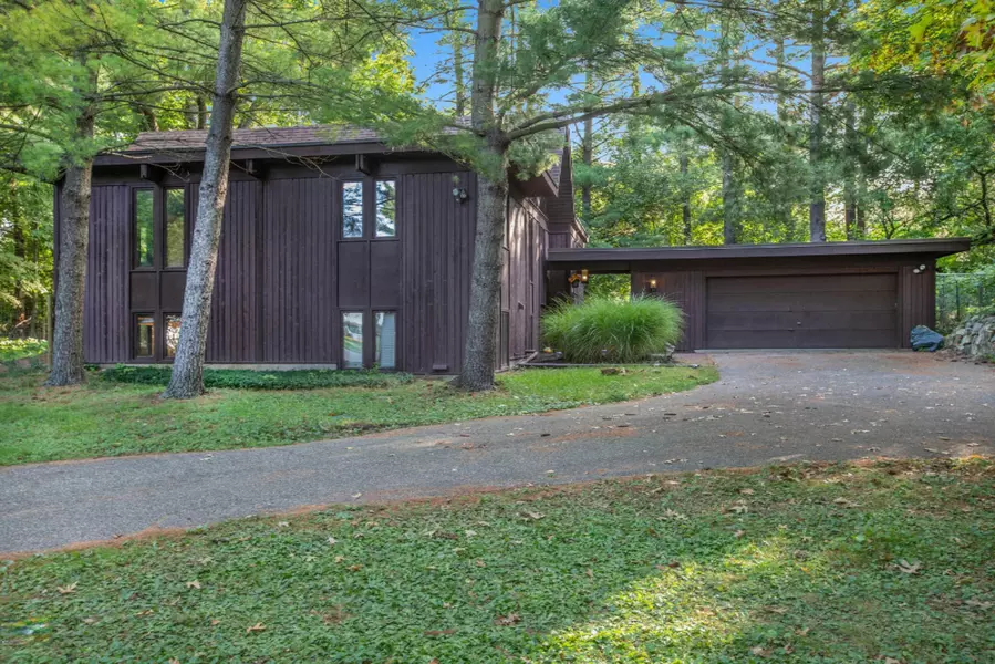 7324 Pine Brook Drive, Augusta, MI 49012