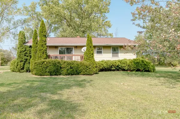 Coopersville, MI 49404,7996 State Road