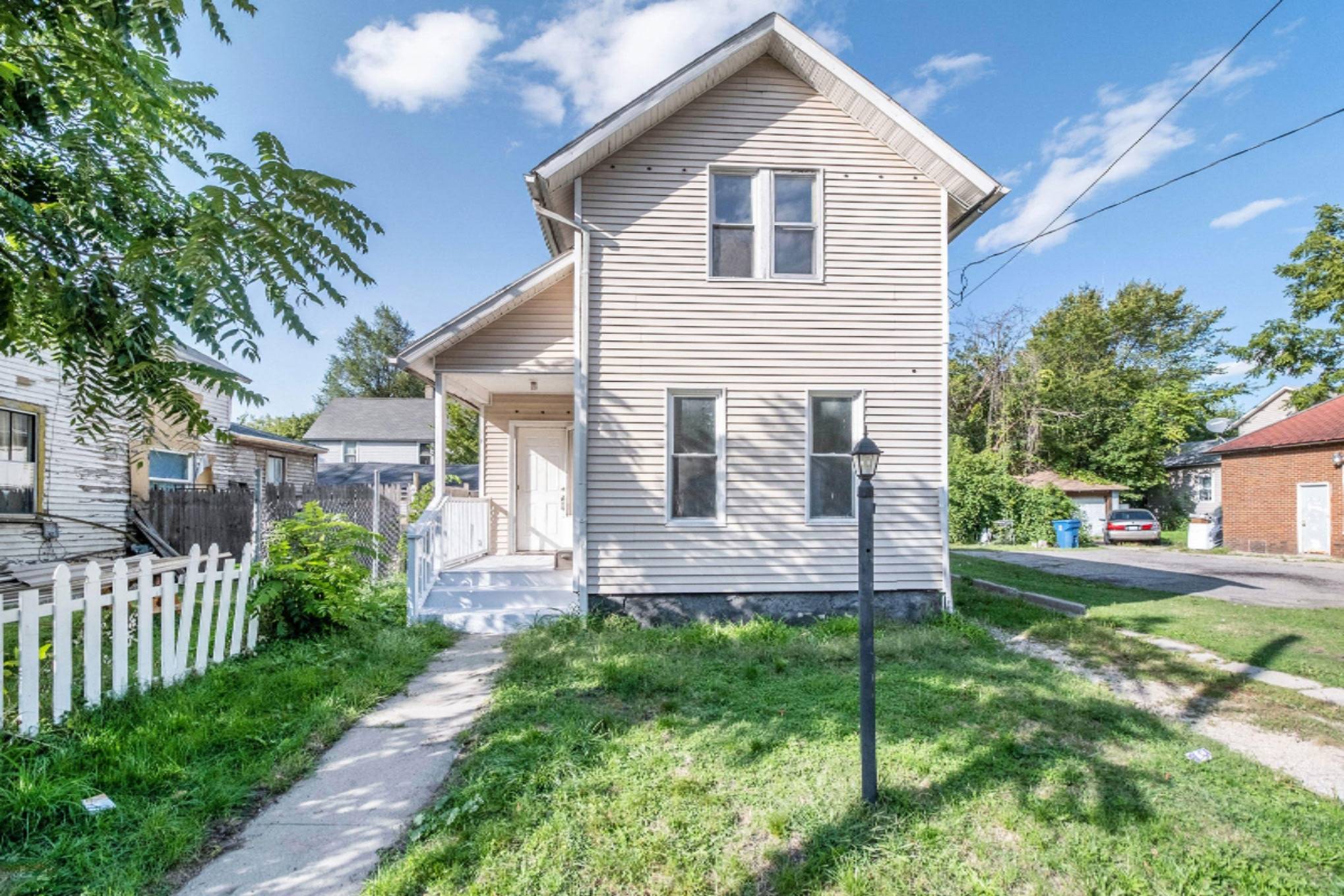 1207 E Vine Street, Kalamazoo, MI 49001