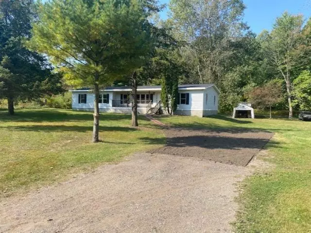 3462 26th Street, Hopkins, MI 49328