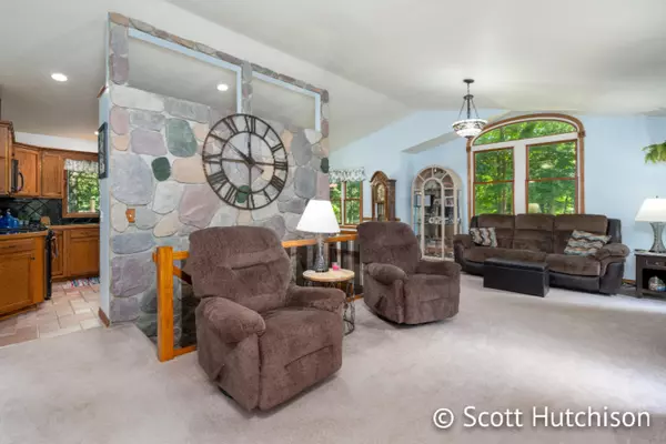 Cedar Springs, MI 49319,14099 Algoma NE Avenue