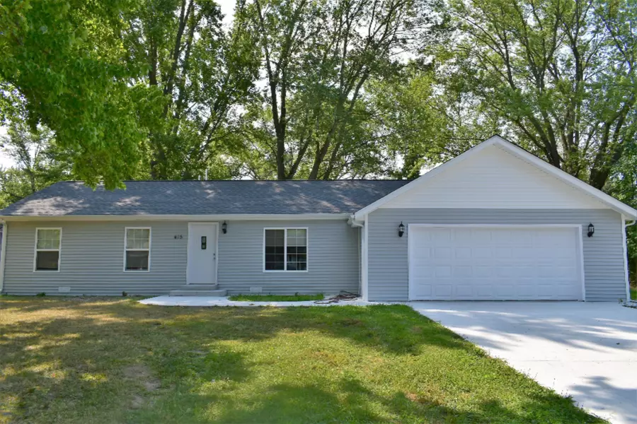 415 Riverside Drive, Watervliet, MI 49098