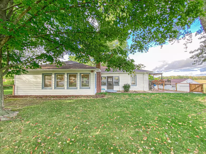 32926 Old M 62, Dowagiac, MI 49047
