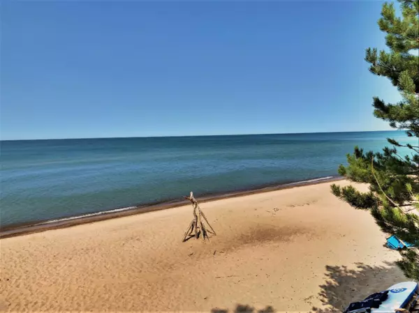 Harbert, MI 49115,Pine Drive