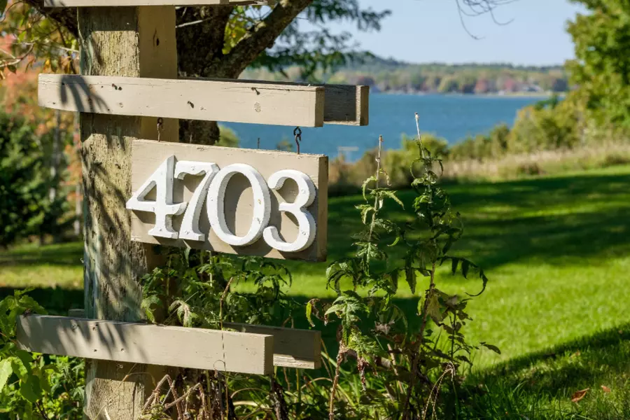 4703 Prospect Avenue, Onekama, MI 49675